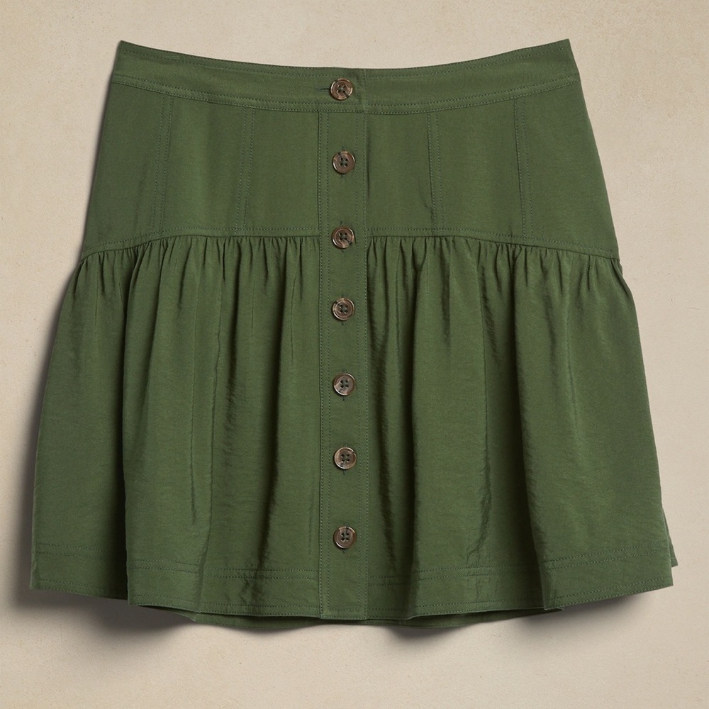 Banana Republic twill mini skirt